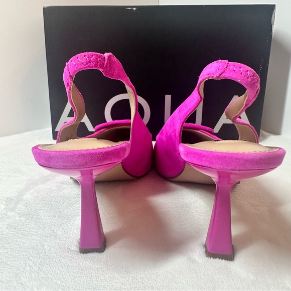 NWT Bloomingdale’s Exclusive Aqua Bell Slingback Heels - Picture 9 of 9